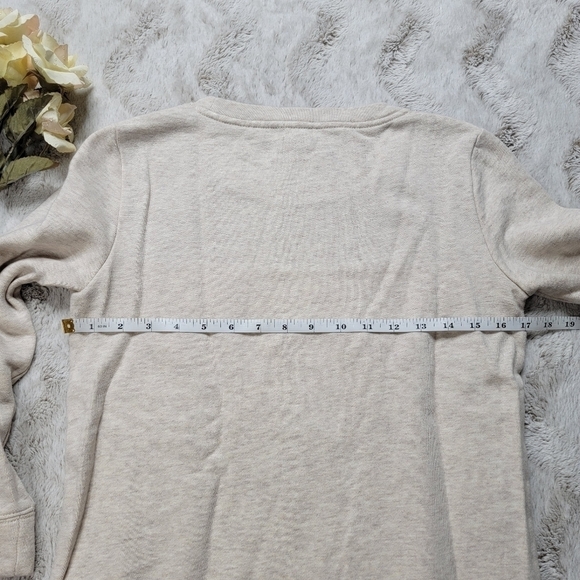 ✨️CL J Crew Cream Beige Fleece Lined Lace Detail Collar Sweater Top Size XS - Picture 9 of 10
